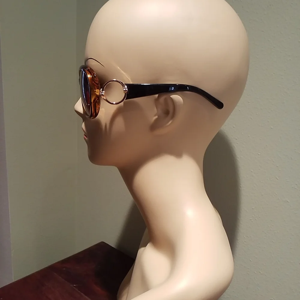 Kyara Itallian Sunglasses Amber & Black Frame